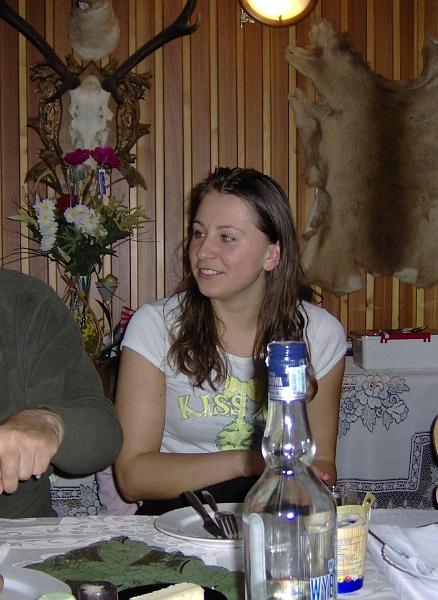 37.jpg - -Mindennek ellen tudok állni, kivéve a wodkának és a pólófeliratnak. -Wszystkiemu potrafię stawiać opór, tylko nie wódce i napisowy na polo.